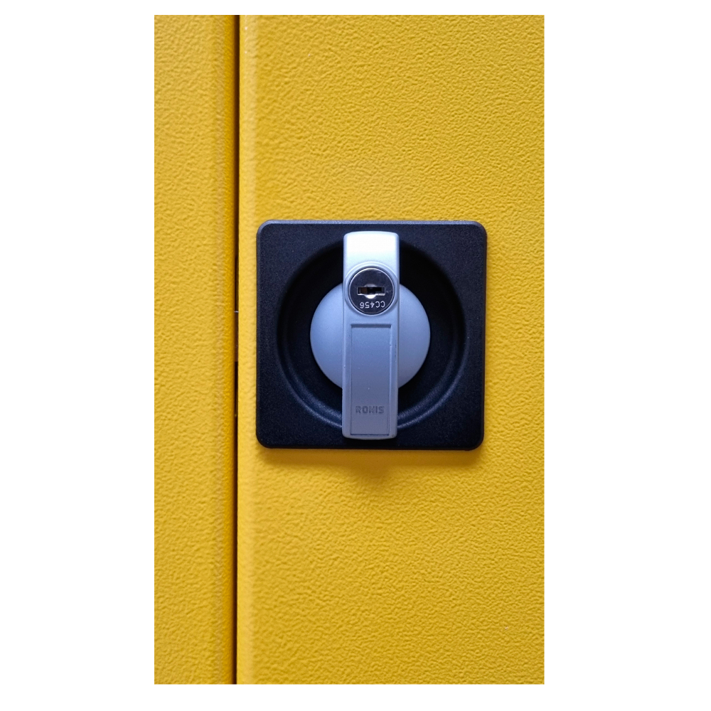 Kovov� chemick� skri�a 580, 3+1 va�i�ka, perforovan� dvere, uzamykate�n� 02