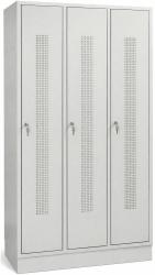 Kovov� �atn�kov� skri�a 3-dverov�, perforovan� dvere, na sokli, RAL 7035/7035, PET